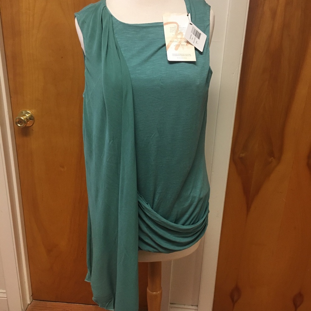 Miracle body top size large new with tags